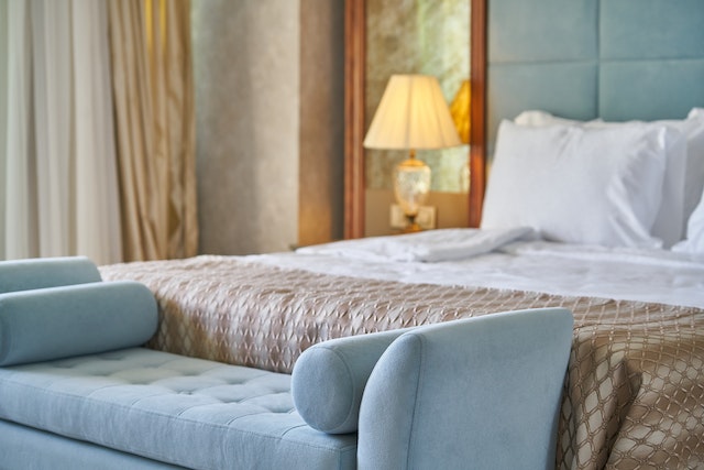 How to Transform Your Bedroom Into a Relaxing Space