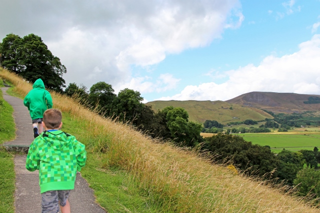 Driving into the Heart of the Peak District